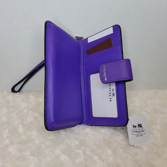 Coach Vibrant Purple Wristlet - Picture 3 of 10